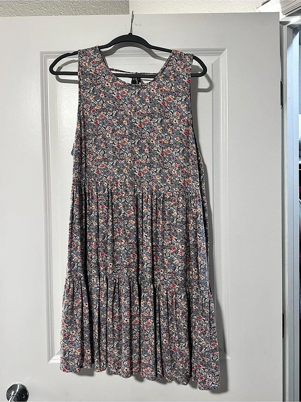 American Eagle Floral Midi Dress Size Medium